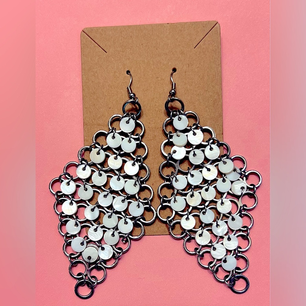 Silver and White Shell Chainmail Earrings - Picture 1 of 1